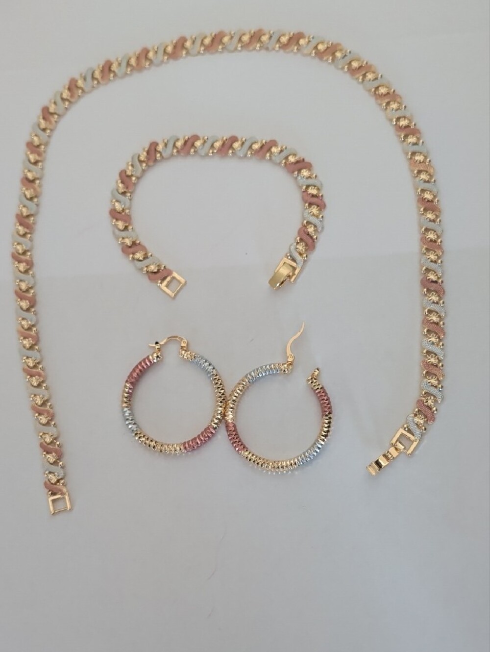 Tri Color Set - Picture 4 of 6